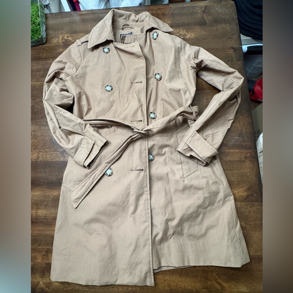 Abercrombie & Fitch Tan Double-Breasted Trench Coat